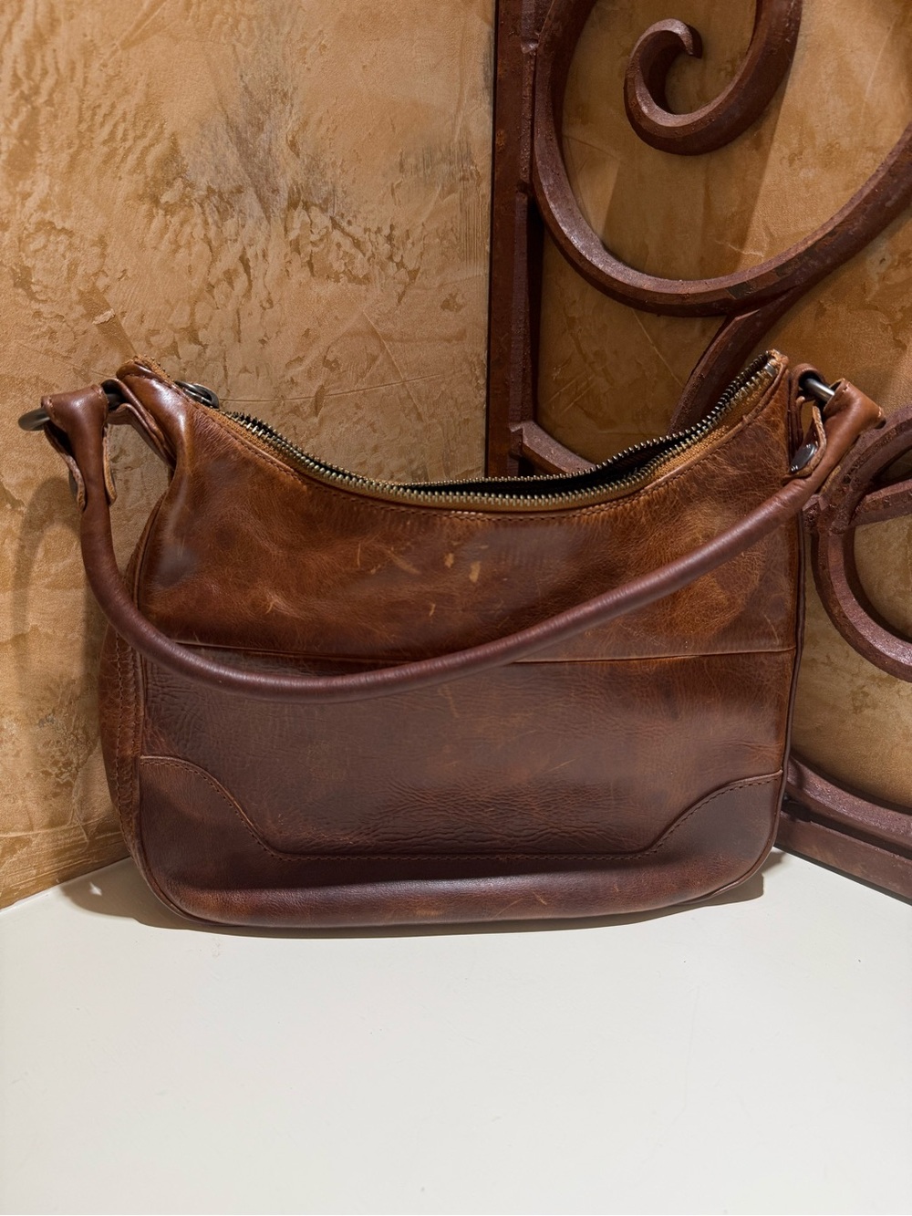 Frye Rustic Brown Leather Shoulder Bag - Picture 2 of 4